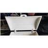 Image 3 : WHITE CHEST STORAGE BIN