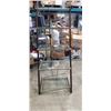 Image 1 : MODERN 6FT GLASS DISPLAY SHELF