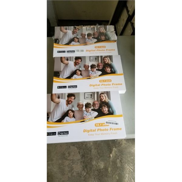 3 10.1 INCH DIGITAL PHOTO RMAES WITH APP CONNECTIVITY