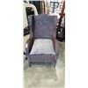 Image 1 : LARGE WICKER CHAIR W/ SEAT CUSHION