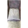 Image 2 : LARGE WICKER CHAIR W/ SEAT CUSHION