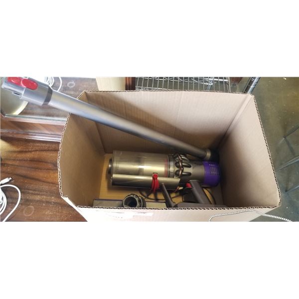 DYSON V10 ANIMAL PLUS CORDLESS STICK VACUUM - TESTED WORKING, RETAIL $699