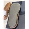 Image 5 : NEW OLUKAI MOLOA SLIPPER TOFFEE / DK WOOD  SIZE MENS 11