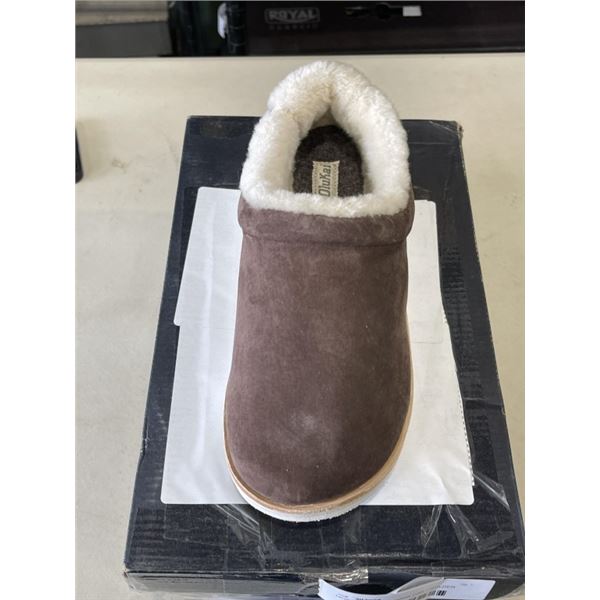 NEW OLUKAI MANI DARK OAK / GOLDEN SAND SIZE WOMENS 10