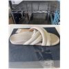 Image 4 : NEW OLUKAI HILA CLOUDY / CLOUDY WOMENS SIZE 8