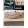 Image 4 : NEW OLUKAI NOHEA HULU TAN / TAN  SIZE WOMENS 9