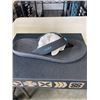 Image 4 : NEW OLUKAI KI'I LAVA ROCK / BOLD BLUE  SIZE MENS 12