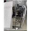 Image 2 : NEW HAVEN OUTDOOR PENDANT LIGHT