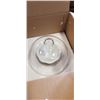Image 3 : BRILLIANT BIANCO 10-IN CAKE PLATE AND DOME
