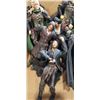 Image 2 : 8 LORD OF THE RINGS FIGURINES