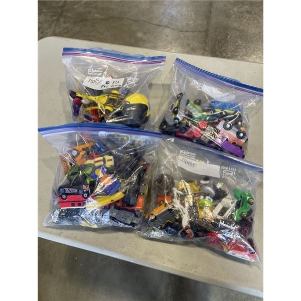 ASSORTED VINTAGE COLLECTABLE TOY CARS AND TRAINS