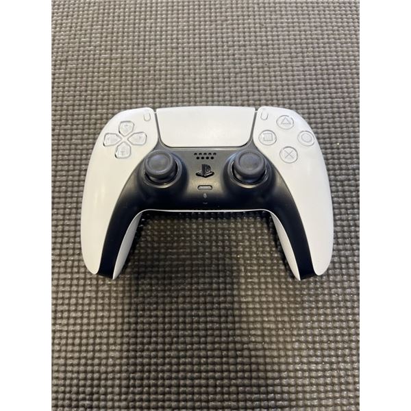 PS5 DUALSENSE WIRELESS CONTROLLER - TESTED WORKING, RETAIL $94