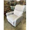 Image 2 : GREY FABRIC RECLINING ELECTRIC CHAIR