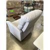 Image 3 : GREY FABRIC RECLINING ELECTRIC CHAIR