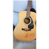 Image 2 : YAMAHA F310 ACCOUSTIC GUITAR
