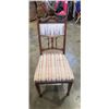 Image 6 : ANTIQUE OAK DINING TABLE WITH ORIGINAL PORCELAIN WHEELS AND 6 DINING CHAIRS WITH EXTENSION LEAF