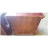 Image 4 : PAIR OF LACQUERED MAHOGANY FINISH NIGHTSTANDS