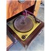 Image 3 : VICTROLA VINTAGE RCA VICTOR DUAL RECORD PLAYER STEREO CABINET. IN GOOD, ORIGINAL CONDITION