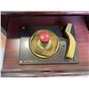 Image 6 : VICTROLA VINTAGE RCA VICTOR DUAL RECORD PLAYER STEREO CABINET. IN GOOD, ORIGINAL CONDITION