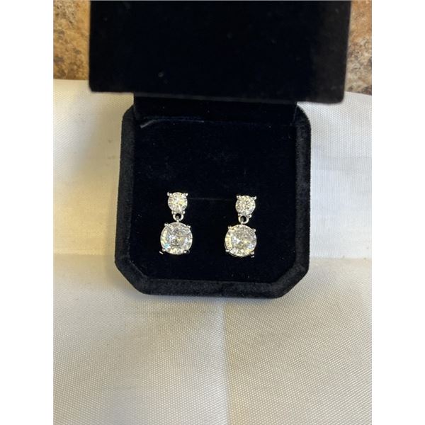 NEW S925 2.0CT EACH SIMULATED DIAMOND (CZ) DANGLE EARRINGS MOUNTED IN 925 STERLING SILVER W/ WHITE G