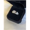 Image 2 : NEW PLATINUM PLATED 2.0CT SIMULATED DIAMOND (CZ) MANS RING, RESIZEABLE