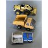 Image 1 : 3 VINTAGE TONKA TRUCKS