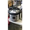 Image 2 : INSTANT POT VORTEX AIR FRYER OVEN AND INSIGNIA AIR FRYER