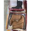 Image 4 : 5 NEW PAIORS OF LADIES BOTOS ASSORTED SIZES 6-8.5