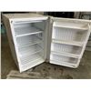 Image 3 : DANBY MINI UPRIGHT FREEZER, WORKING