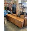 Image 1 : 9 DRAWER MCM DRESSER ON WHEELS W/ MIRROR