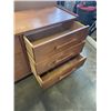 Image 5 : 9 DRAWER MCM DRESSER ON WHEELS W/ MIRROR