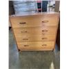 Image 1 : MCM TEAK 4 DRAWER DRESSER