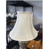 Image 5 : HAND PAINTED EASTER LAMP