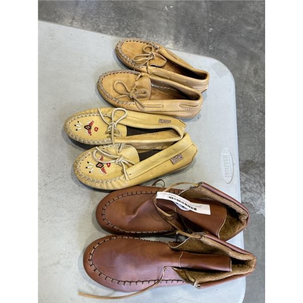3 PAIRS OF LEATHER SHOES / MOCCASINS