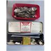 Image 1 : ASSORTED VINTAGE SILVERPLATE SREVING ITEMS AND GUN CLEANING KIT