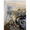 Image 5 : VINTAGE CELLULIOD CASE W/ JEWELRY CONTENTS