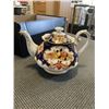 Image 5 : 16 PCS ROYAL ALBERT 'HEIRLOOM' BONE CHINA