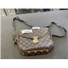 Image 2 : LV CROSS BODY BAG