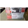 Image 3 : BLACK & DECKER 4-SLICE AIR FRY TOASTER OVEN - TESTED WORKING, RETAIL $179