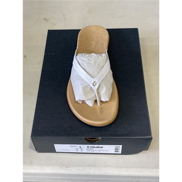 NEW OLUKAI HONU BRIGHT WHITE / GOLDEN SAND SIZE WOMENS 8