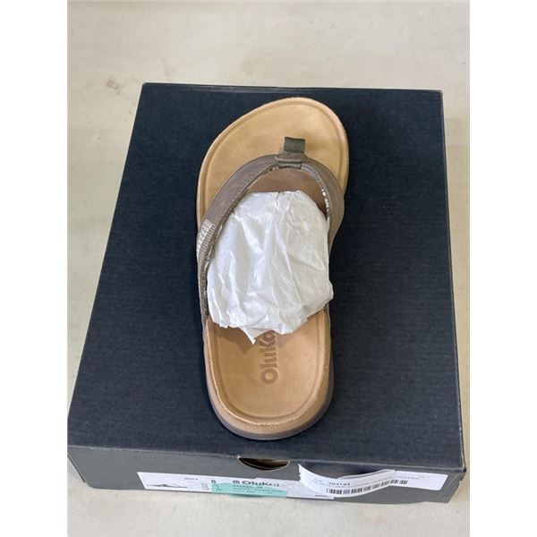 NEW OLUKAI TUAHINE HUNTER / GOLDEN SAND SIZE MENS 8
