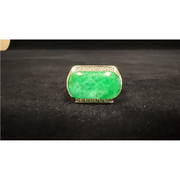 APPROX 18K MENS RING SET WITH JADEITE & DIAMONDS (.021CT, 15.2G)
