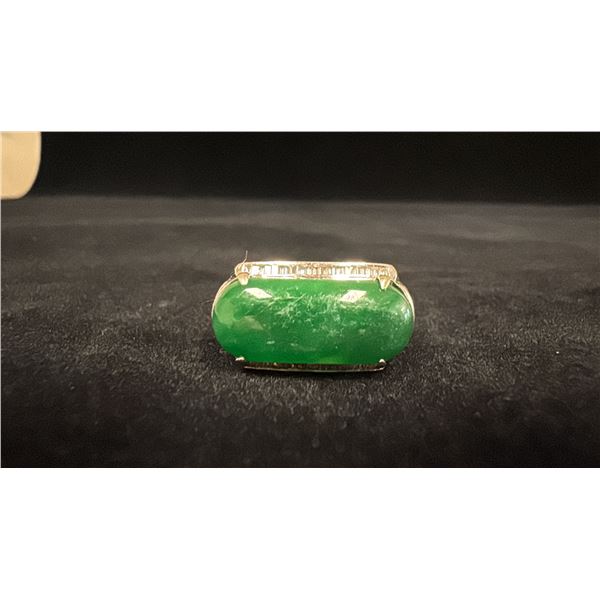 APPROX 18K MENS RING SET WITH JADEITE & DIAMONDS (.015-.02CT, 9.9G)