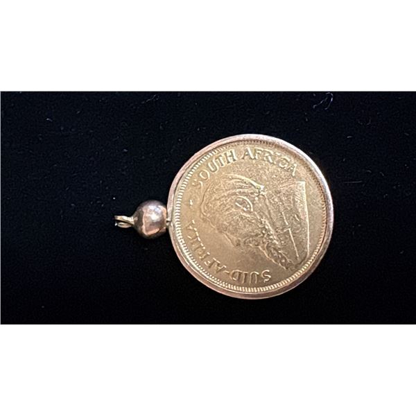 APPROX 14K PENDANT SET WITH 1984 1/10OZ GOLD KRUGERRAND (3.8G)