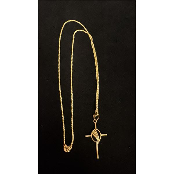 APPROX 10K CHAIN (18") WITH APPROX 10K CROSS PENDANT (3.3G)