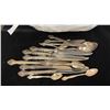 Image 2 : CUTLERY & SERVING SET