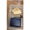 Image 1 : FOUNTAIN PEN & TRINKETS