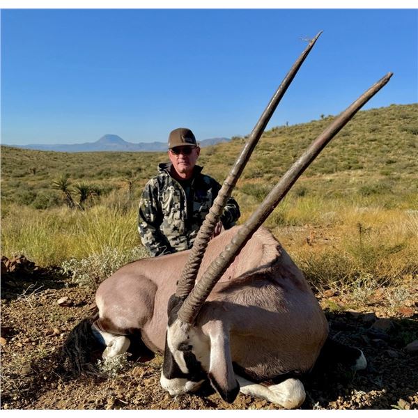AHRENS RANCH & WILDLIFE, LLC: All-Inclusive Gemsbok Hunt for One Hunter Near Marathon, TX