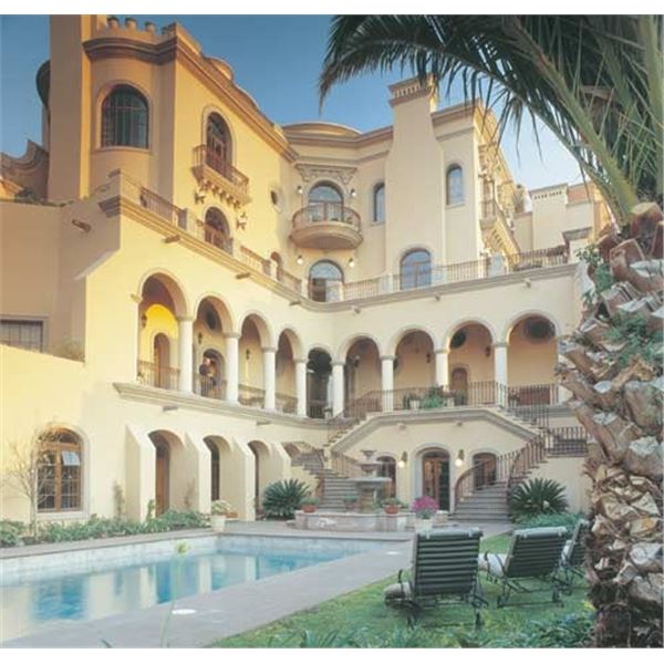CASA CARIÑO: Luxury San Miguel de Allende Escape for Fourteen Guests