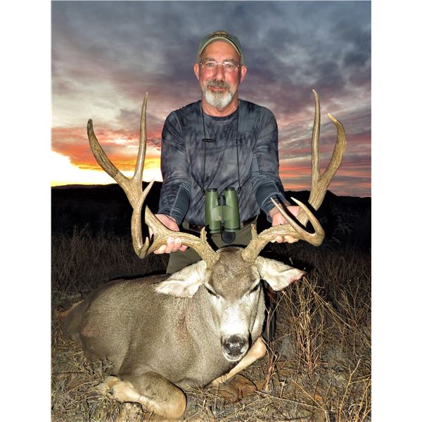 A.S. GAGE RANCH: West Texas Trophy Mule Deer Hunt for One Hunter